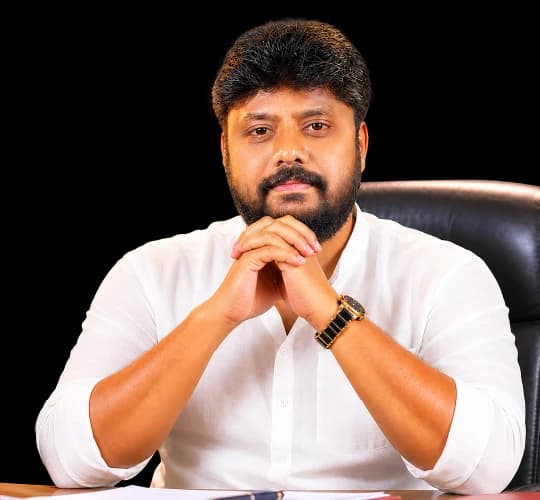 Pradeep Eshwar, Founder & Managing Director of Parishrama Education